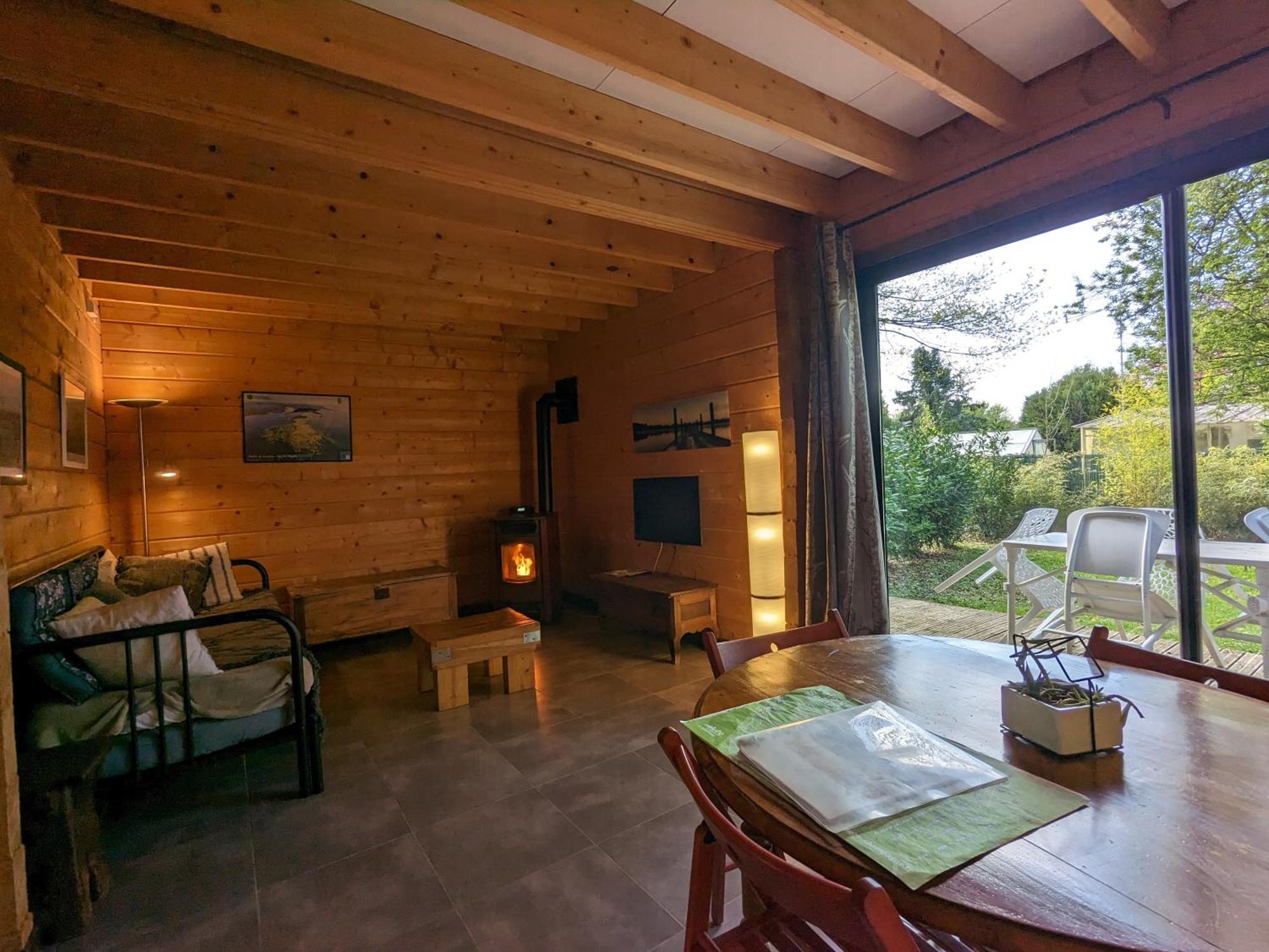 Les Chalets Aux Gites D'Orient Géraudot Zewnętrze zdjęcie