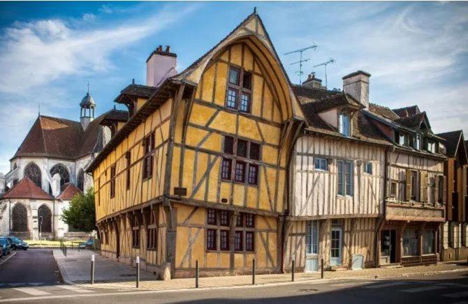 Les Chalets Aux Gites D'Orient Géraudot Zewnętrze zdjęcie